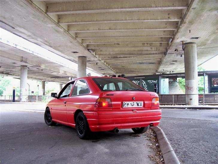 Ford Escort 1,6i Turbo (død) billede 3