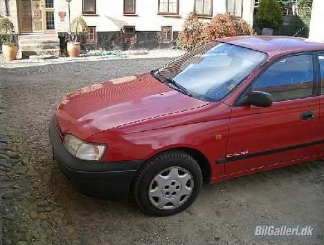 Toyota Carina E SOLGT billede 3