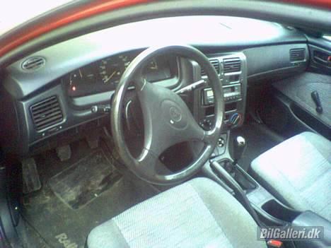 Toyota Carina E SOLGT billede 6