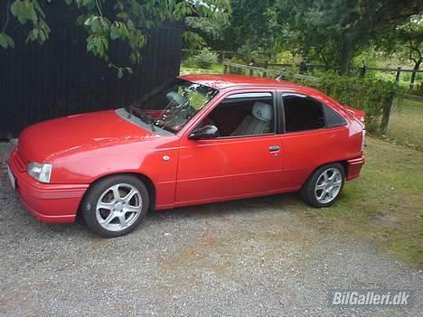Opel Kadett GSI *SOLGT* billede 11
