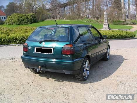 VW Golf 3 - ja ville pynte med en sportsudstødning og fjernet jydekrog. :-) billede 2