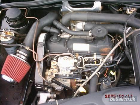 VW GOLF 2 GTD intercoole - 113000 km det sku ik meget den går os som dne var ny billede 5