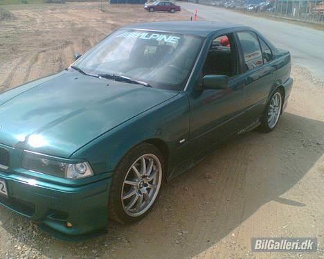 BMW e36 sedan *solgt* billede 4