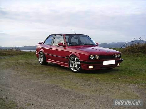 BMW E30 ***solgt*** billede 1