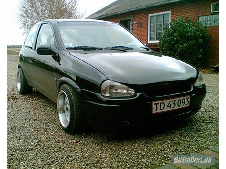 {{currentPhoto.altText}} billede {{currentPhoto.number}}