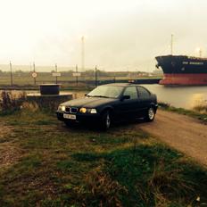 BMW 316i compact