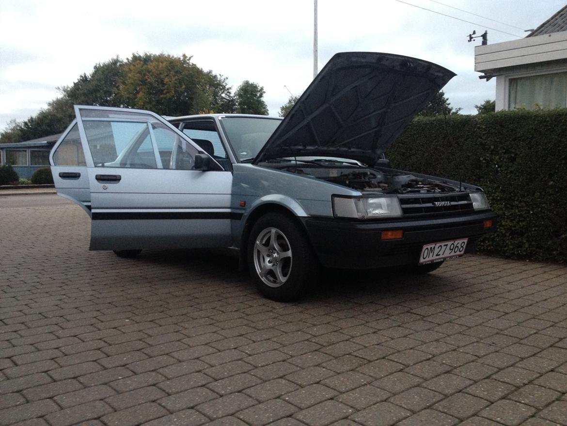 Toyota Corolla  1,6. (AE82) Sedan! ( KNUST :'( ) billede 4