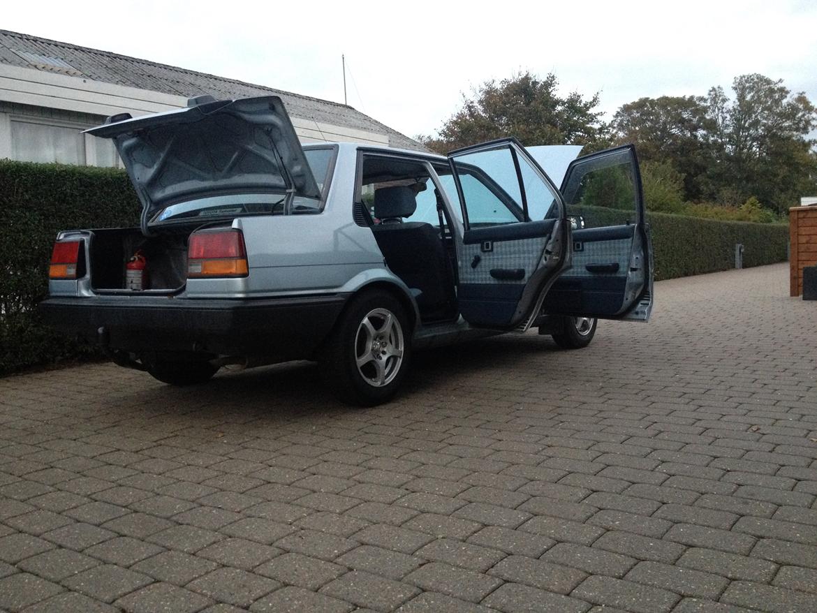 Toyota Corolla  1,6. (AE82) Sedan! ( KNUST :'( ) billede 6