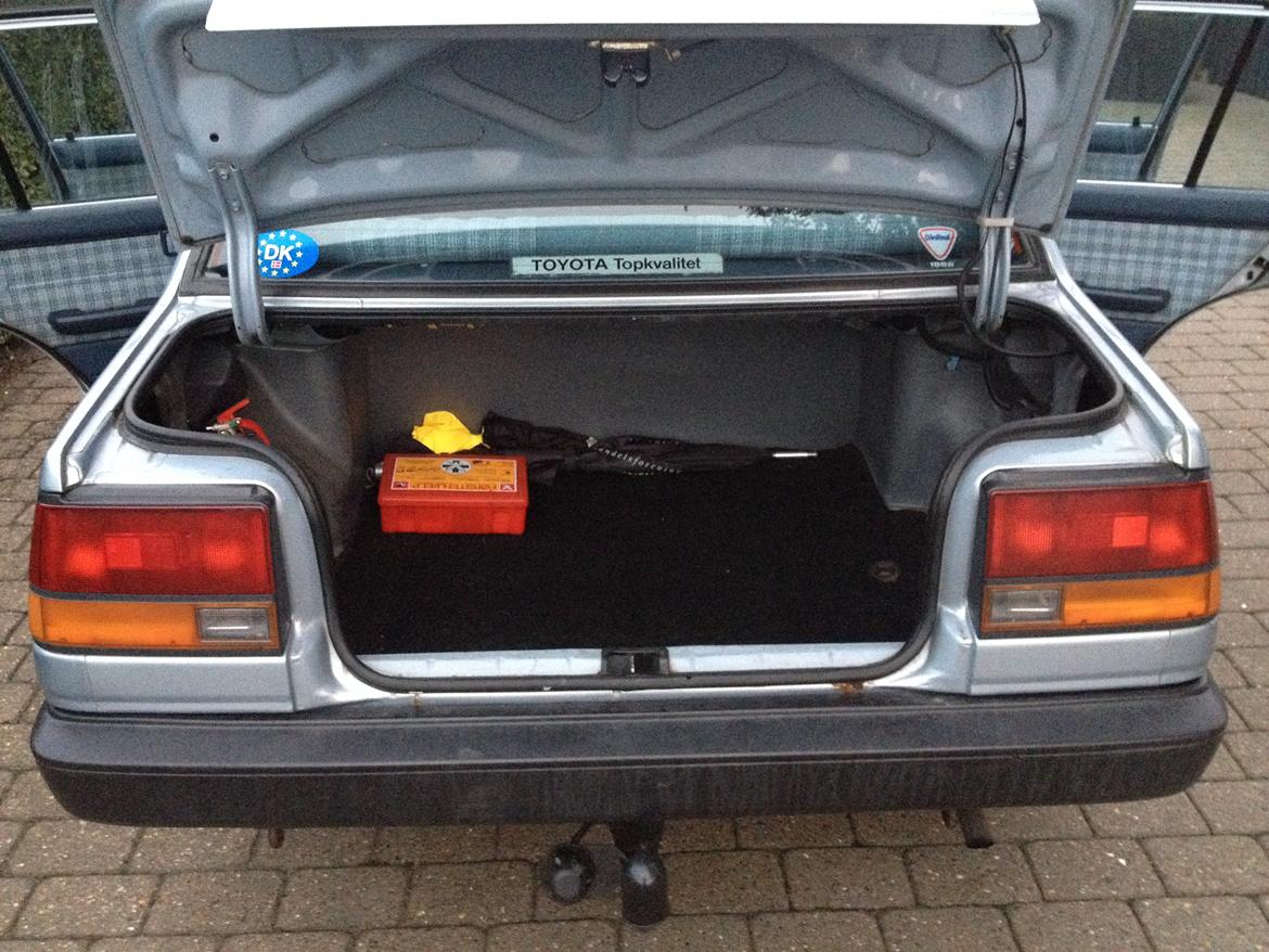 Toyota Corolla  1,6. (AE82) Sedan! ( KNUST :'( ) billede 8