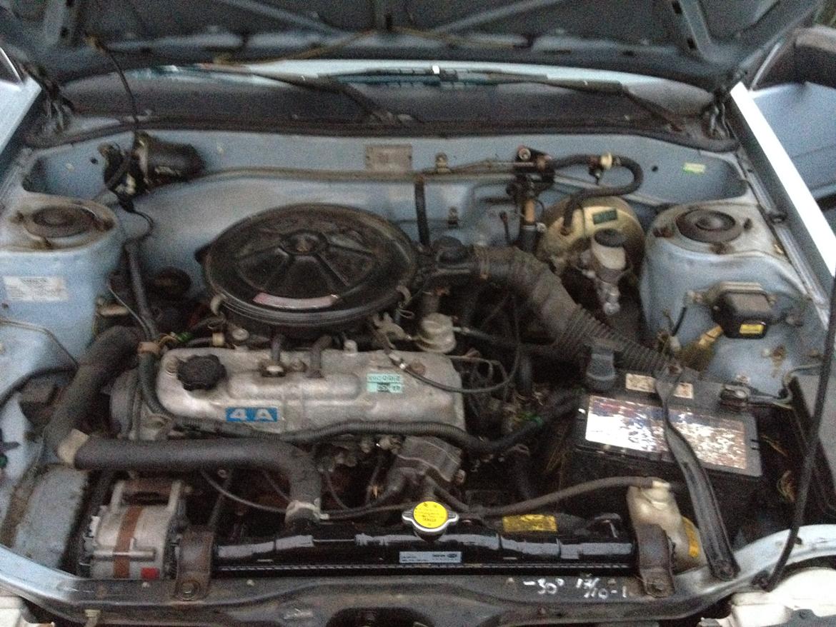 Toyota Corolla  1,6. (AE82) Sedan! ( KNUST :'( ) billede 11