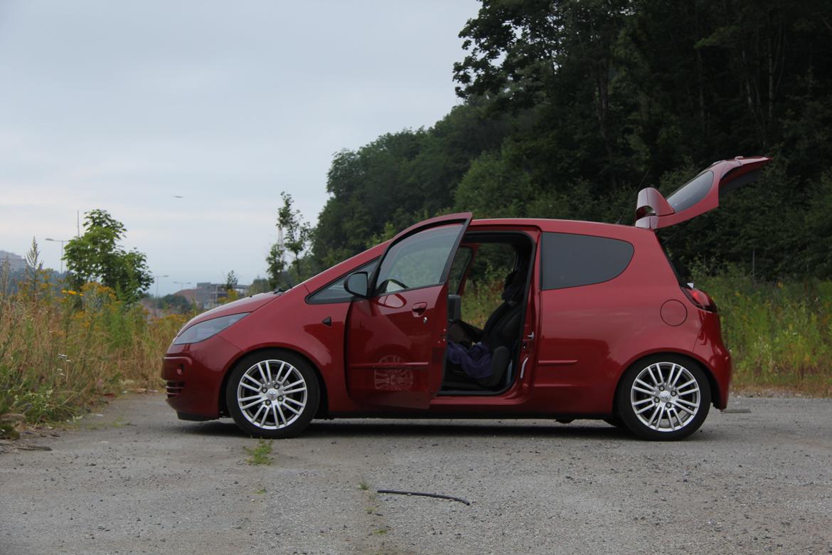 Mitsubishi Colt Z30 - Sænket 65/65, så der er ikke langt til jorden. billede 16