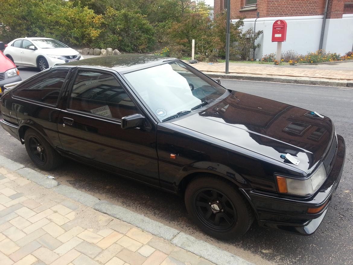 Toyota Corolla GT Coupe AE86 billede 2