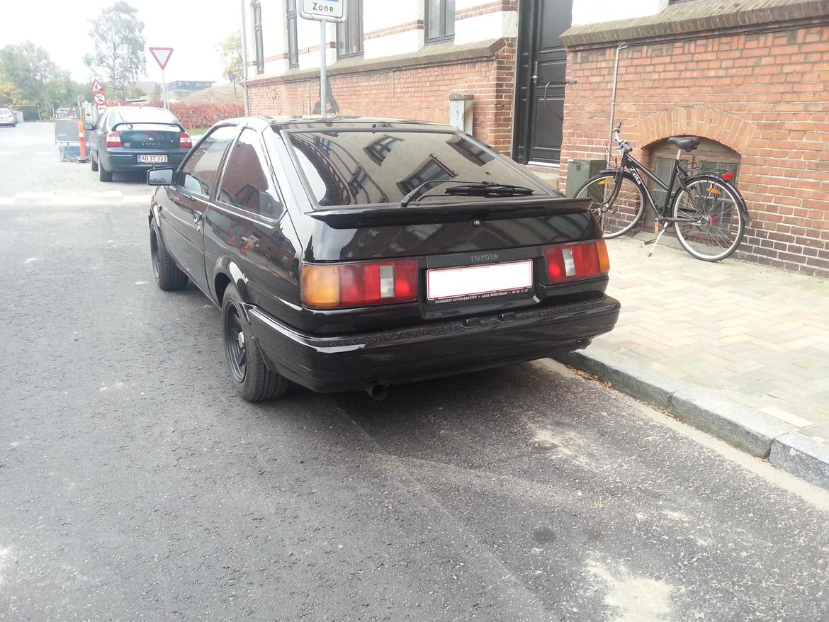 Toyota Corolla GT Coupe AE86 billede 9