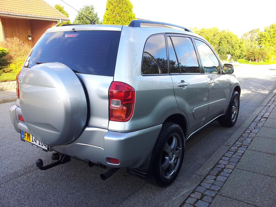 Toyota RAV4 1,8 VTT-i 4x2 5d **SOLGT** billede 10