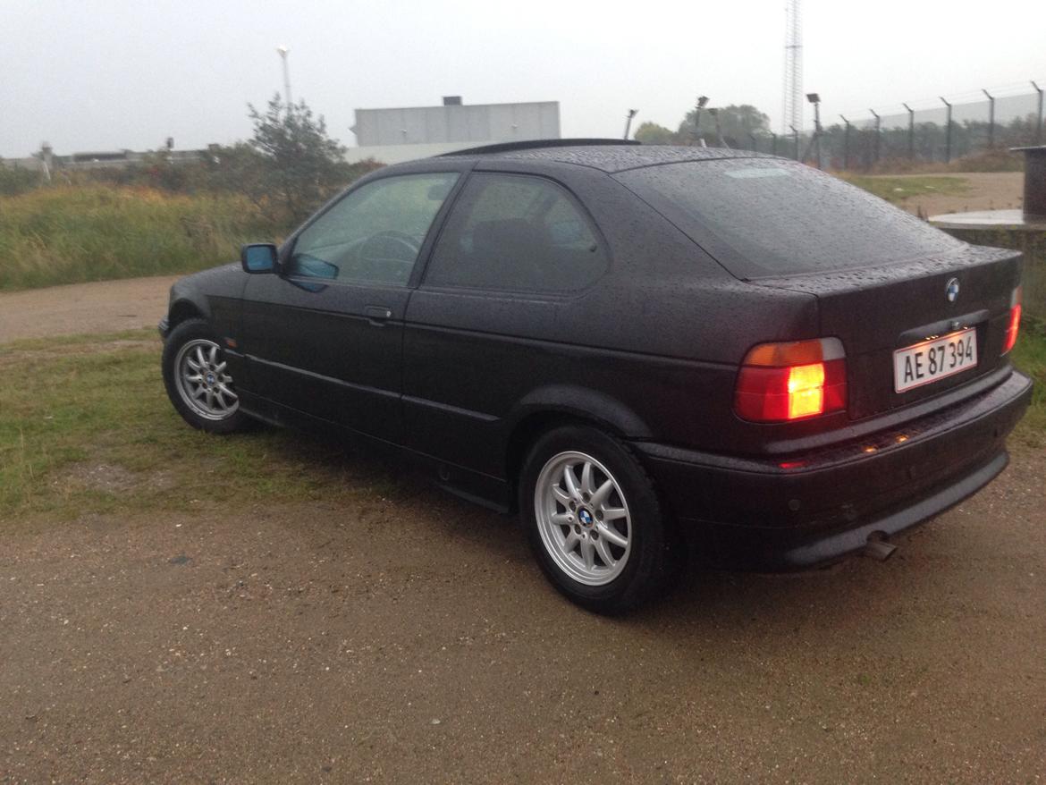 BMW 316i compact billede 6