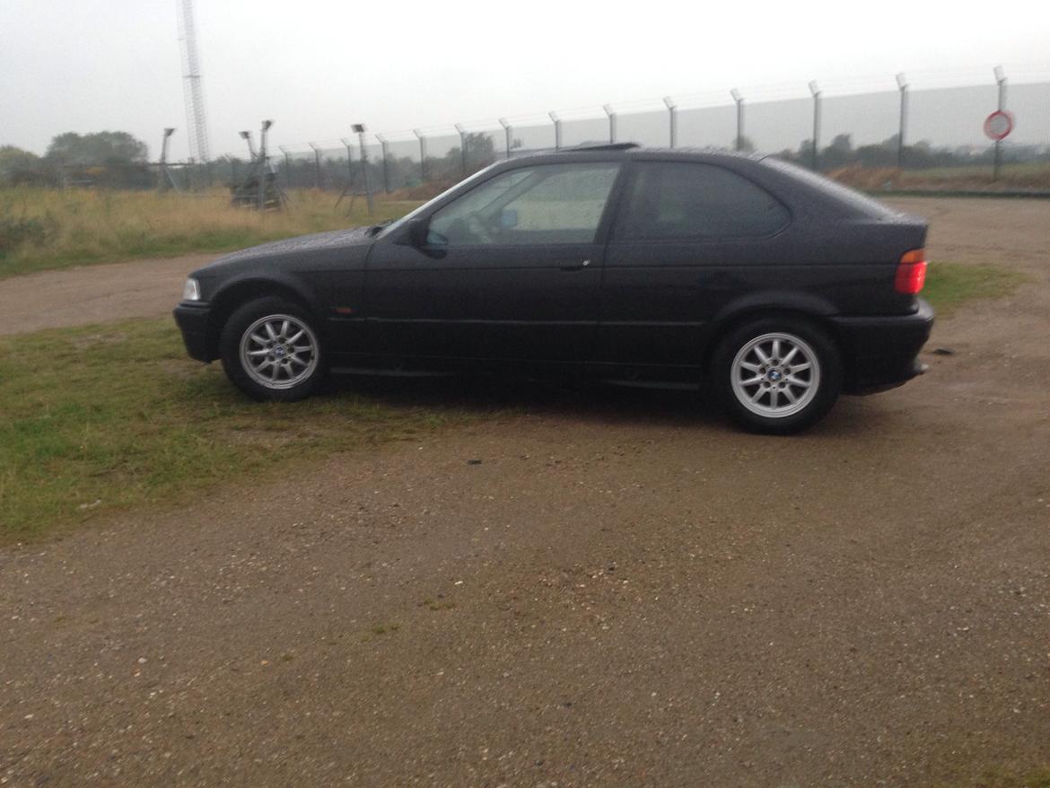 BMW 316i compact billede 9