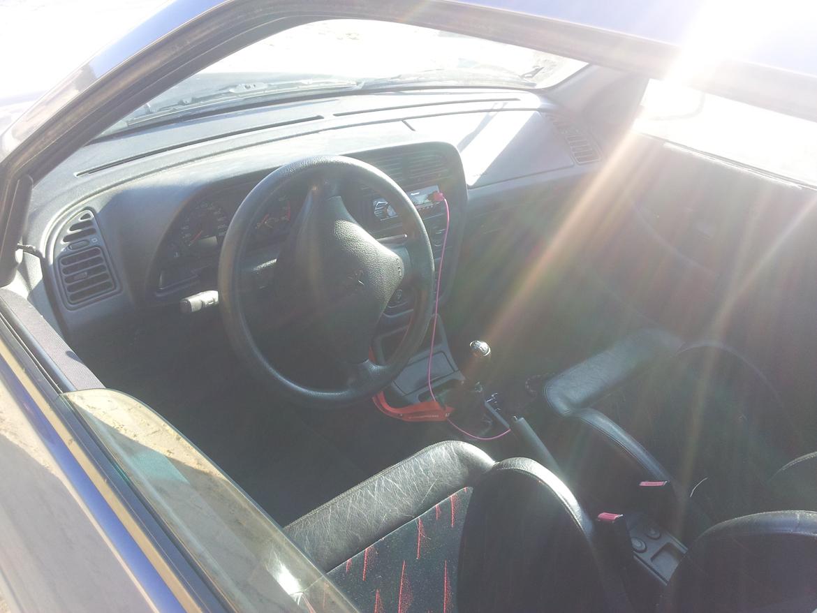 Peugeot 306 2,0 - Indefra. billede 9