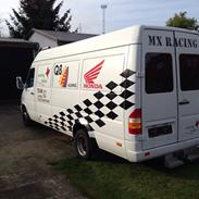 Mercedes Benz Sprinter 412