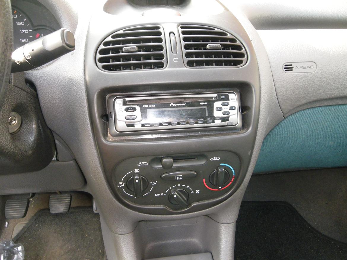 Peugeot 206 1.4 XR billede 7