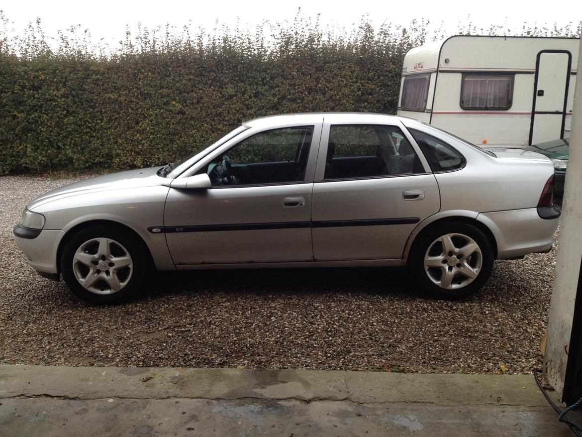 Opel Vectra B 2.5 V6 CD billede 3