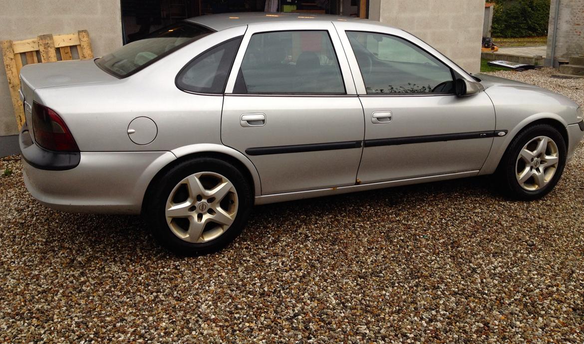 Opel Vectra B 2.5 V6 CD billede 7