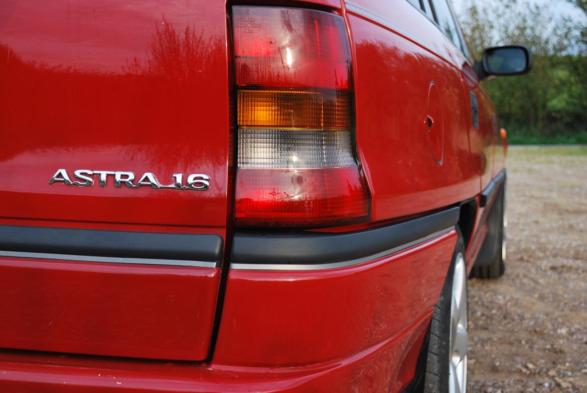 Opel astra f stationcar *solgt* billede 5