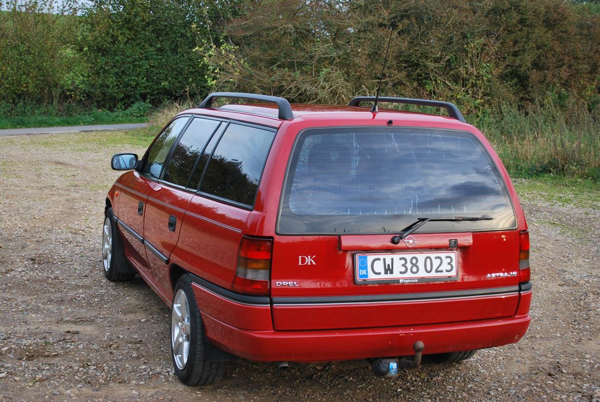 Opel astra f stationcar *solgt* billede 14