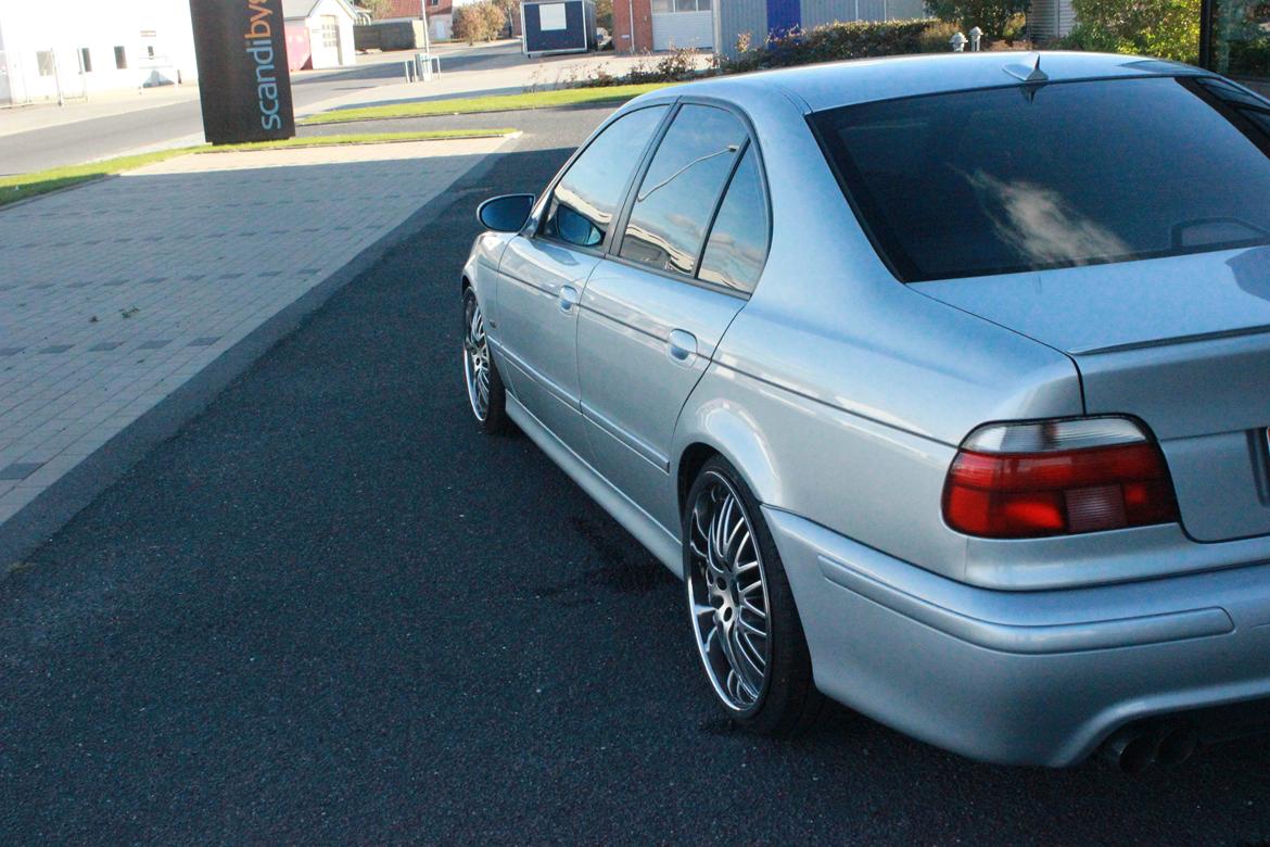 BMW E39 528i billede 6