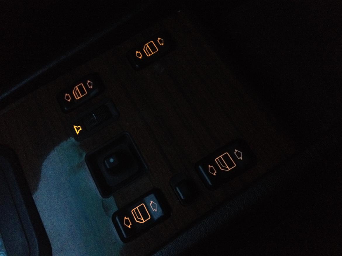 Mercedes Benz W124 300 E-24 billede 22