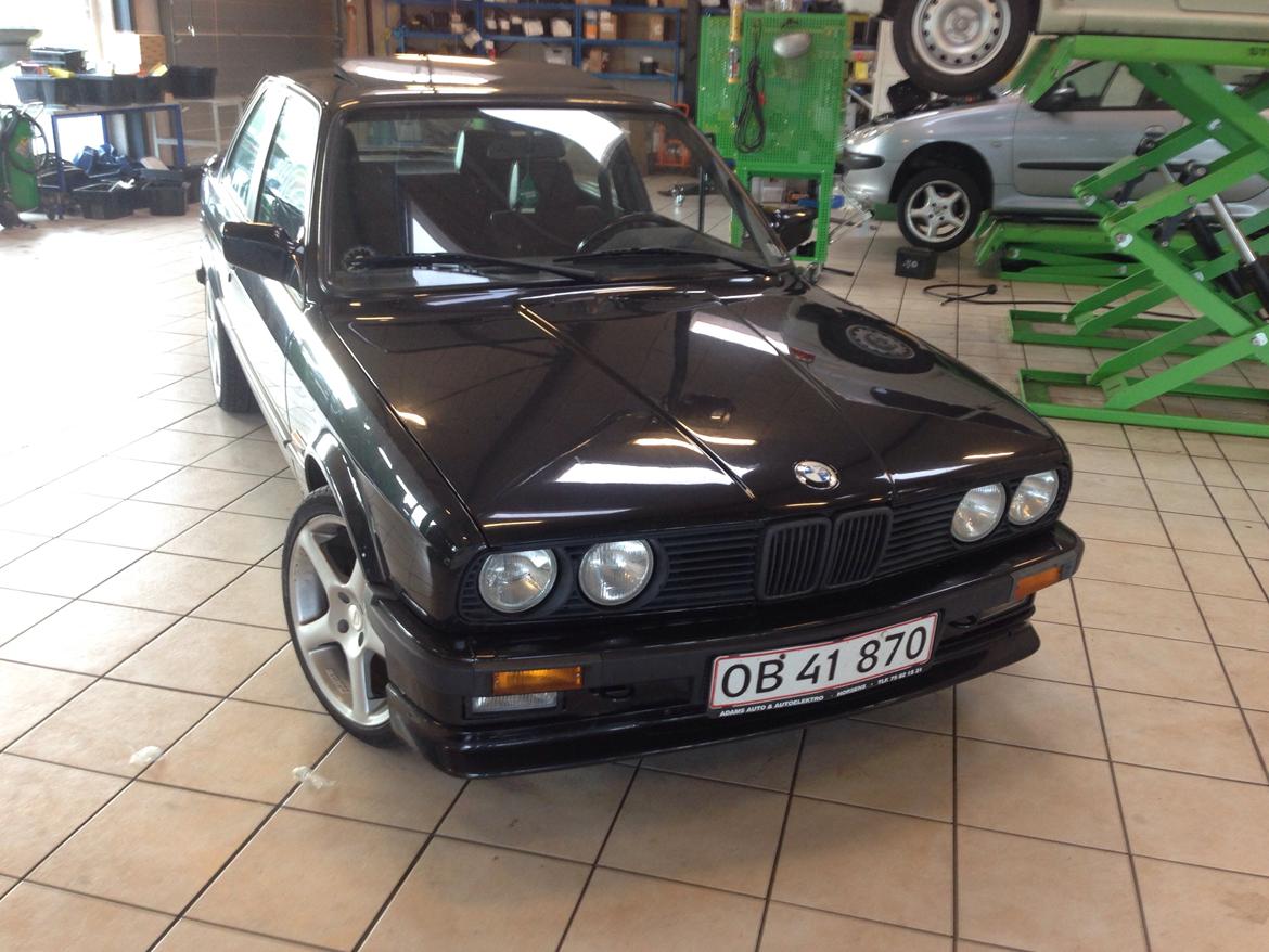 BMW E30 320 billede 13