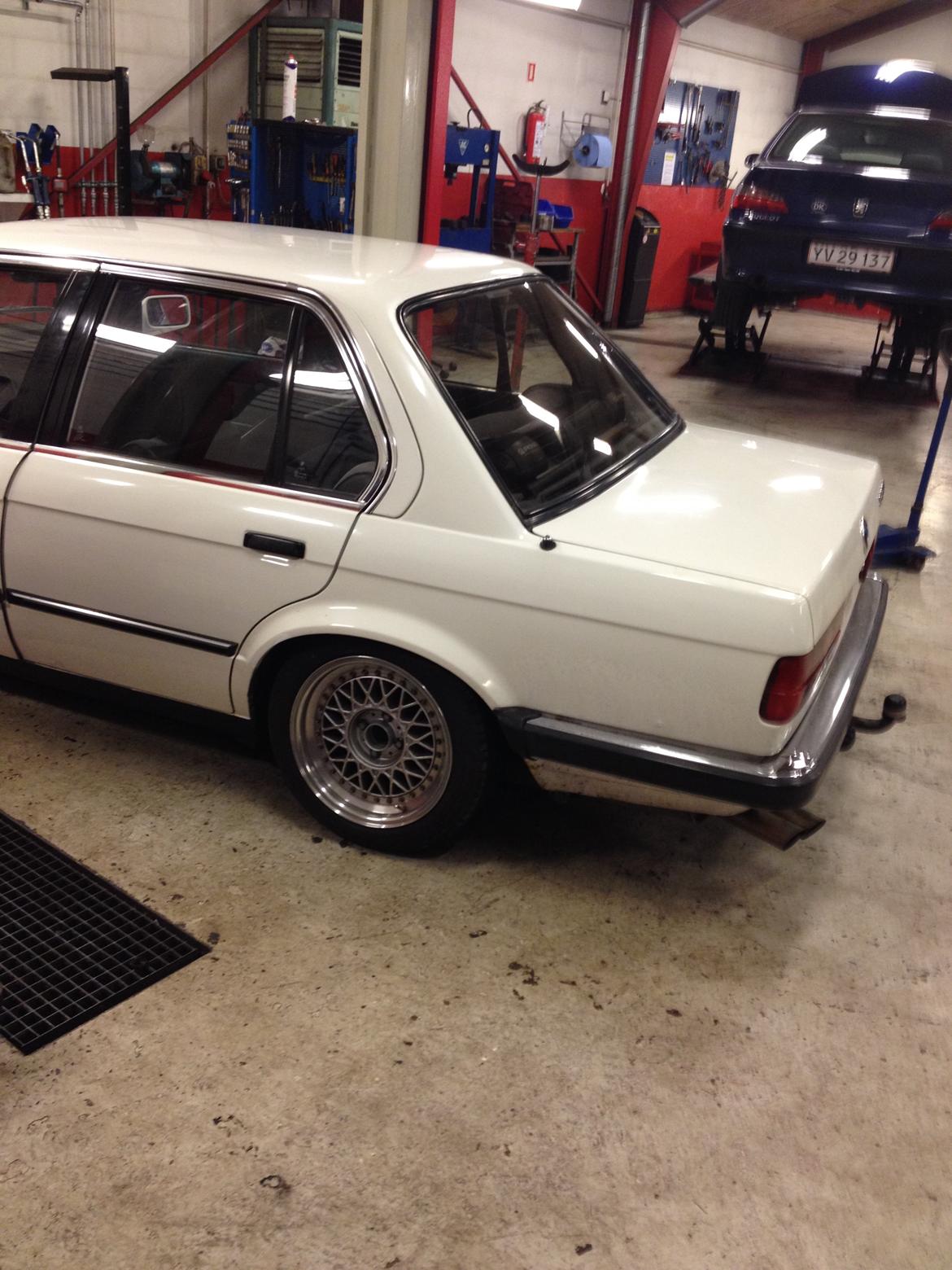 BMW E30 320I billede 7