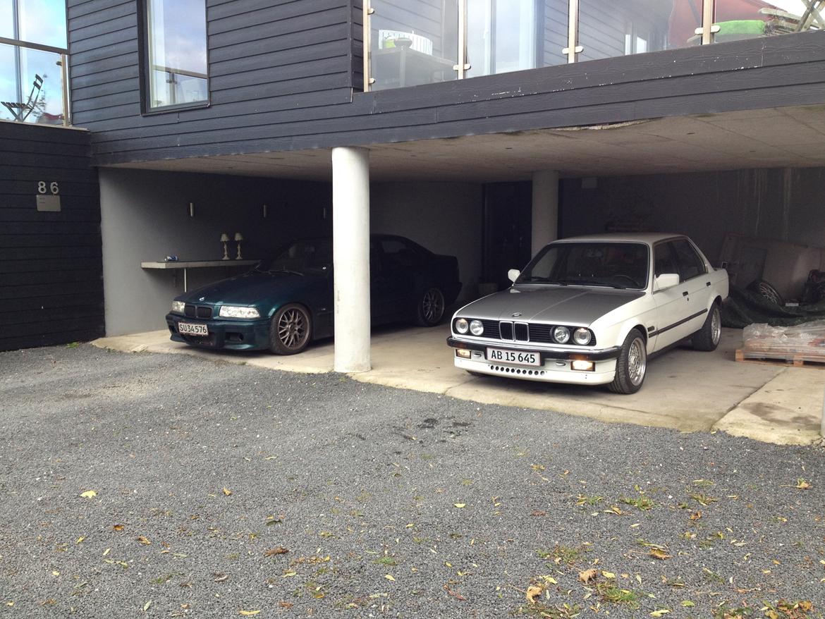 BMW E30 320I billede 9