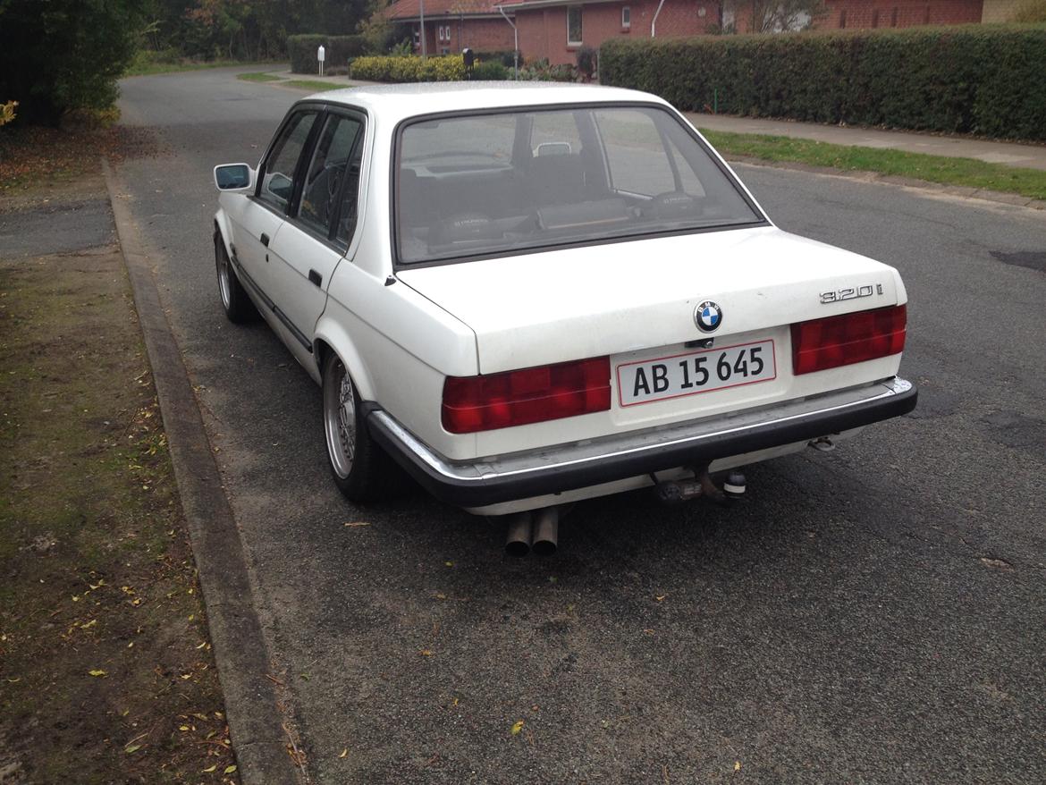 BMW E30 320I billede 11