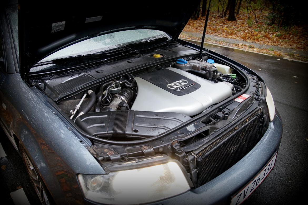 Audi A4 Avant 2.5 TDI Quattro billede 8