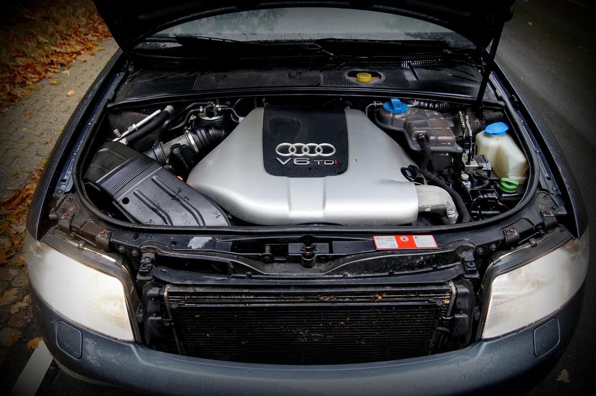 Audi A4 Avant 2.5 TDI Quattro billede 9