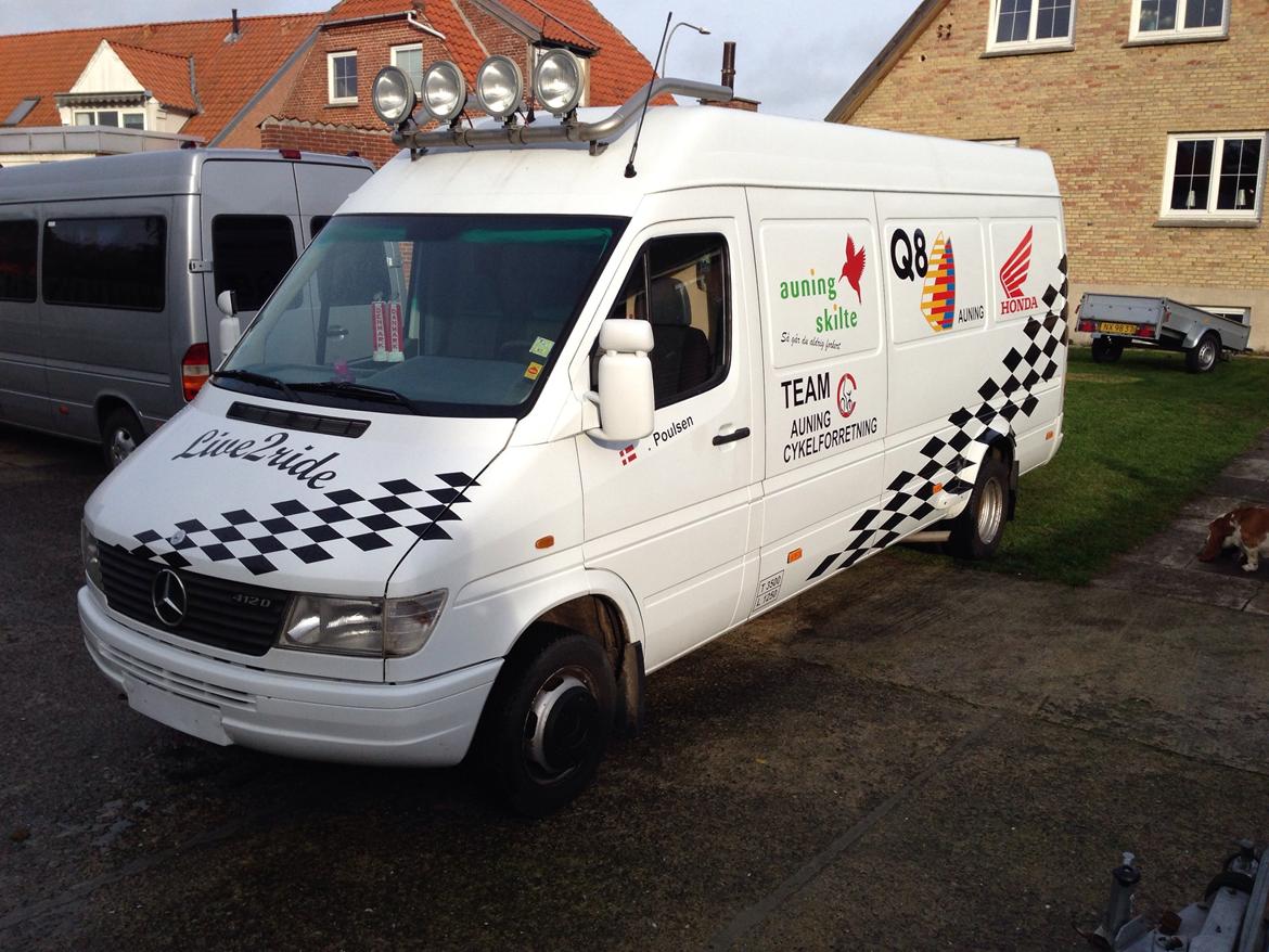 Mercedes Benz Sprinter 412 billede 2