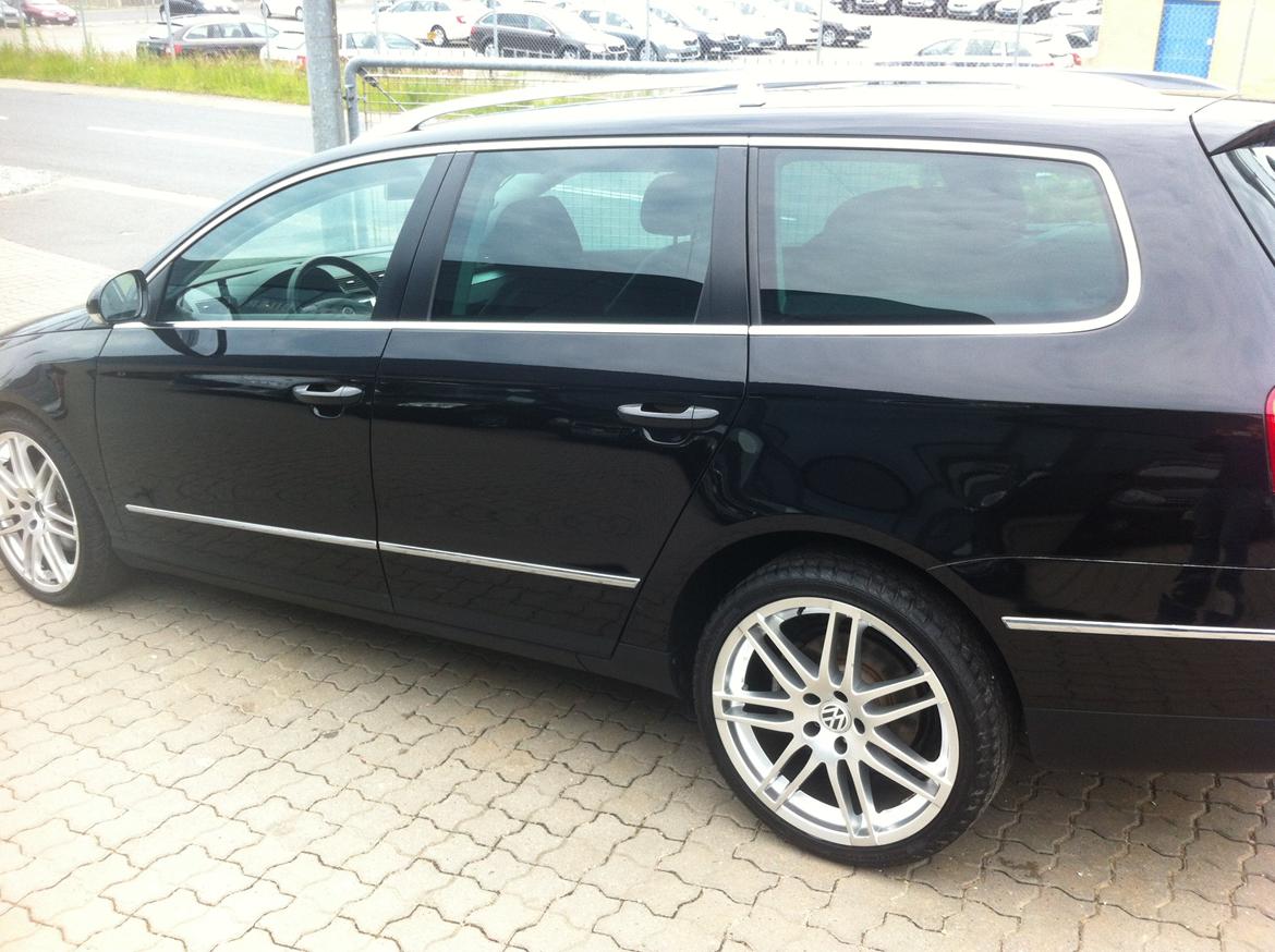 VW Passat 2,0 TDI HIGHLINE Solgt billede 1