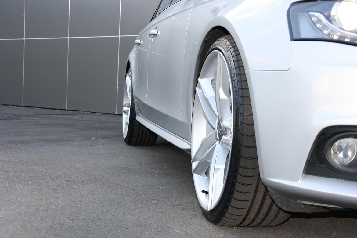 Audi A4 B8 2,0 TDI SOLGT billede 4