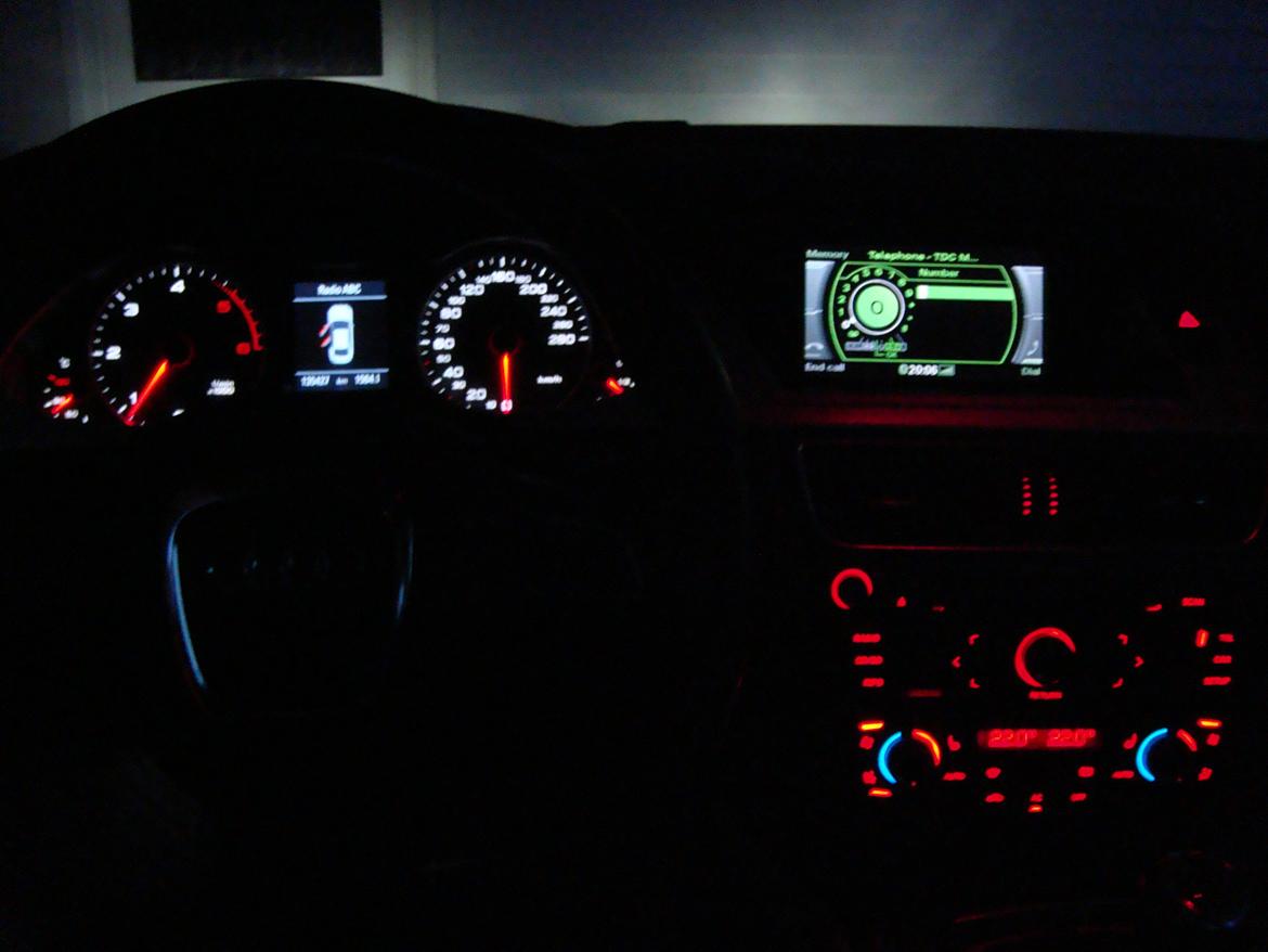 Audi A4 B8 2,0 TDI SOLGT billede 18