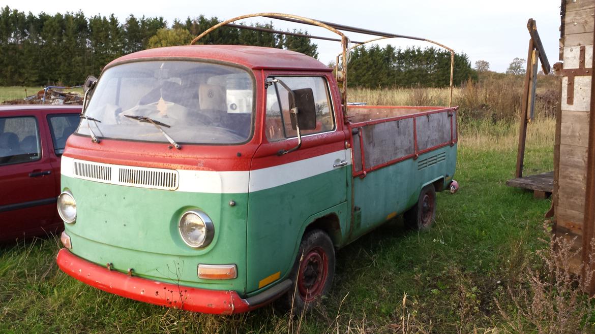 VW 261 - Type 2 Bay pickup *SOLGT* billede 1
