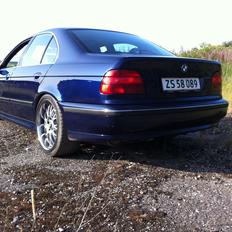 BMW e39 528ia solgt