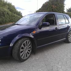 VW Golf 4
