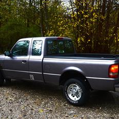 Ford Ranger XLT 2,3 4x2 extended cab