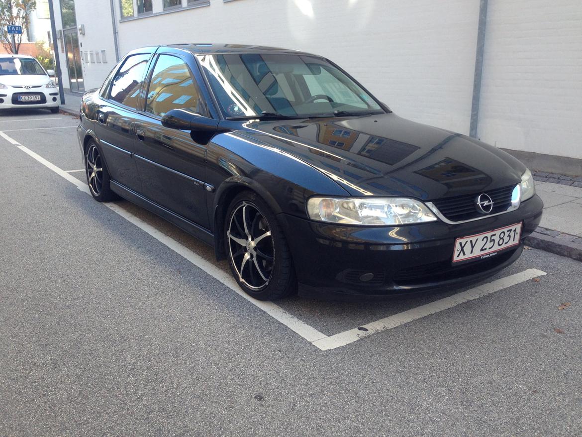 Opel Vectra Sport billede 6