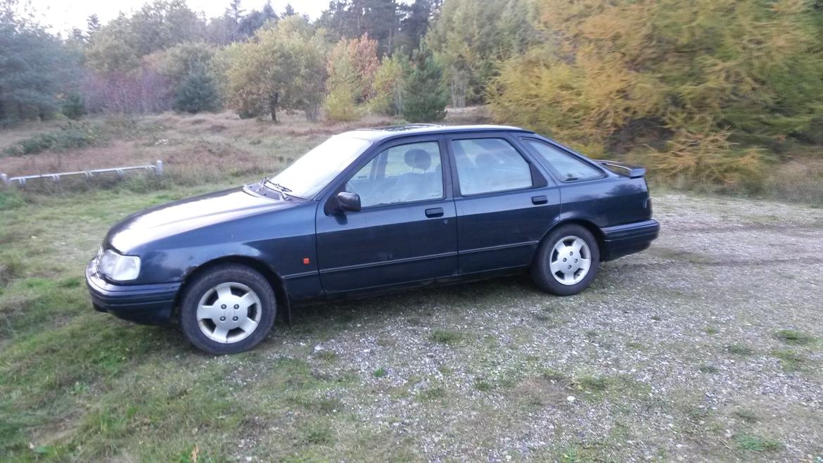 Ford Sierra 2.0i DOHC (BYTTET TIL GOLF II) billede 2