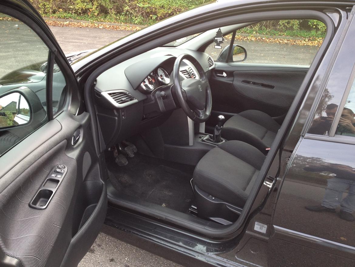 Peugeot 207 1.6 HDI S16 billede 12