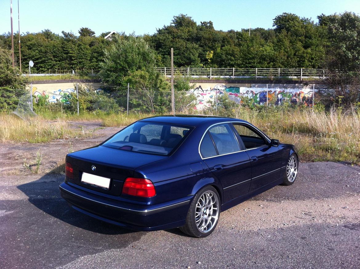 BMW e39 528ia solgt billede 4