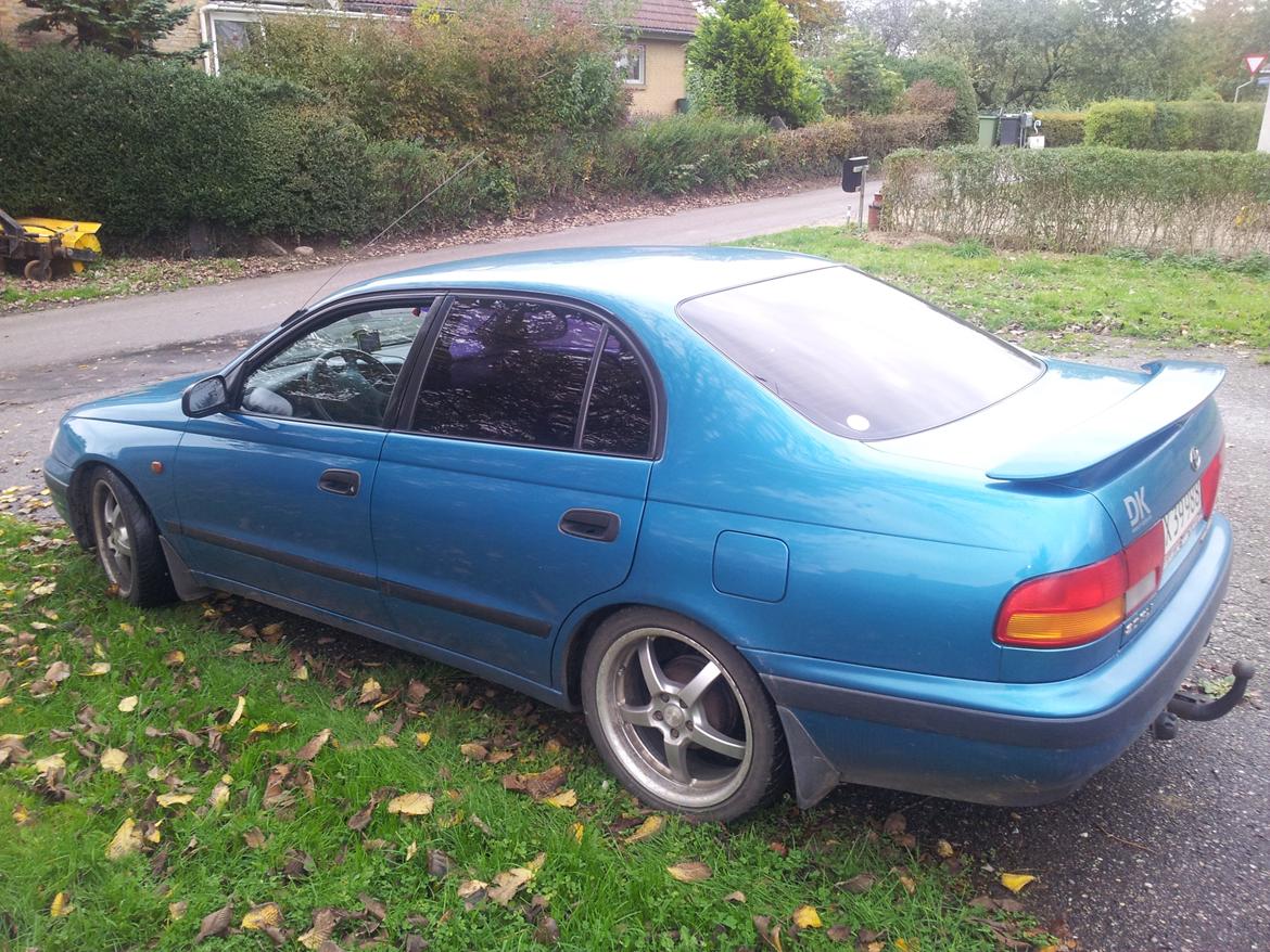 Toyota carina e billede 2