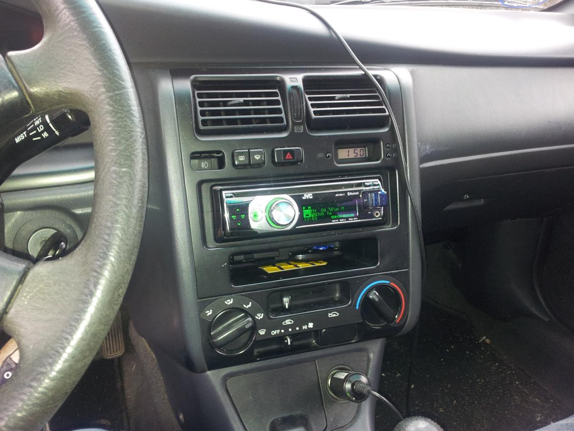 Toyota carina e billede 8