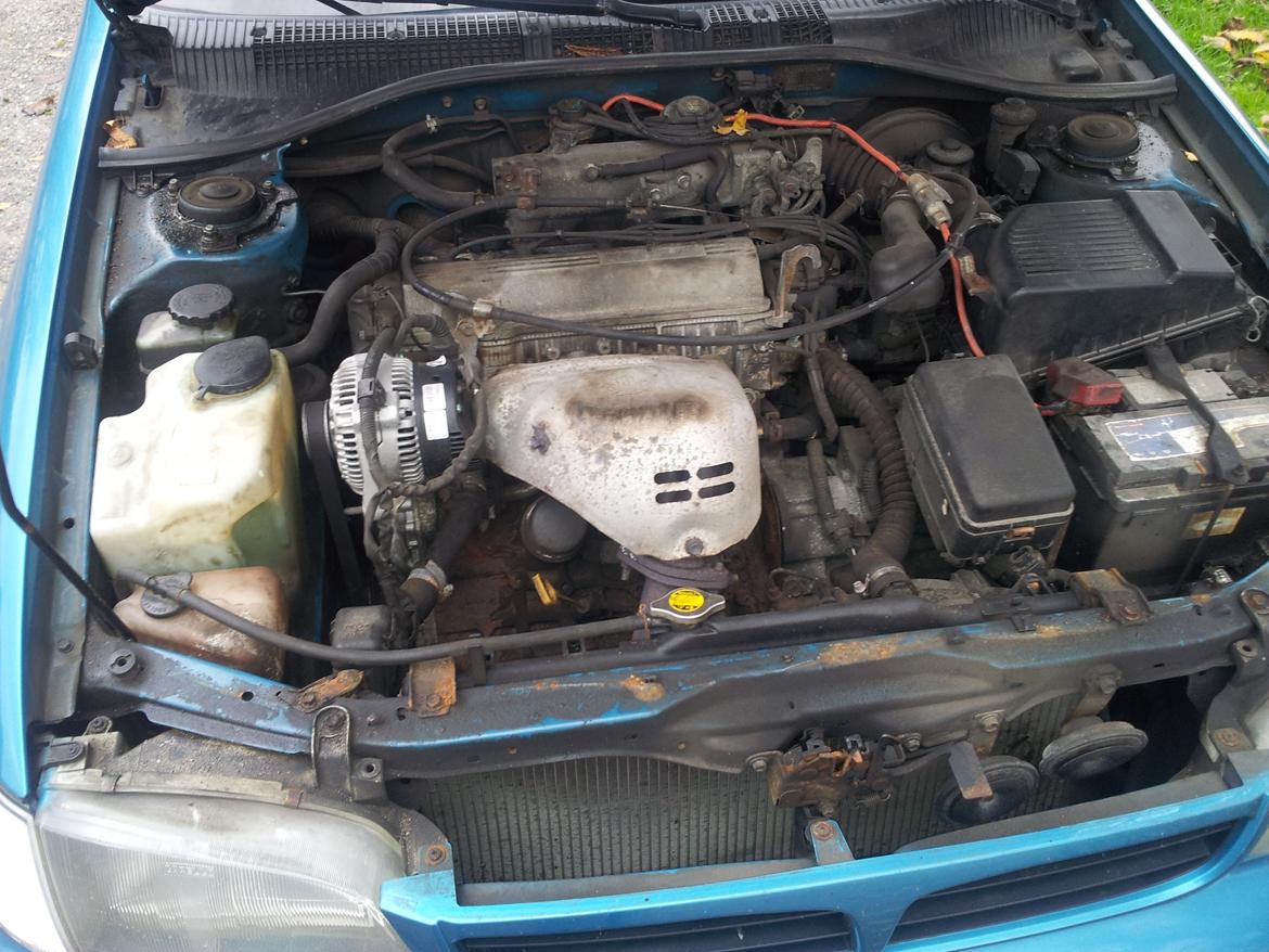 Toyota carina e billede 10